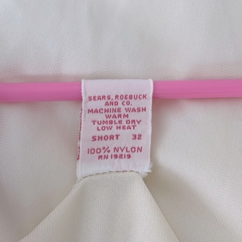 Vintage Sears The Doesn’t Slip Short Slip Dress 60s Nylon Anti-Cling Lingerie 32 - Picture 11 of 16